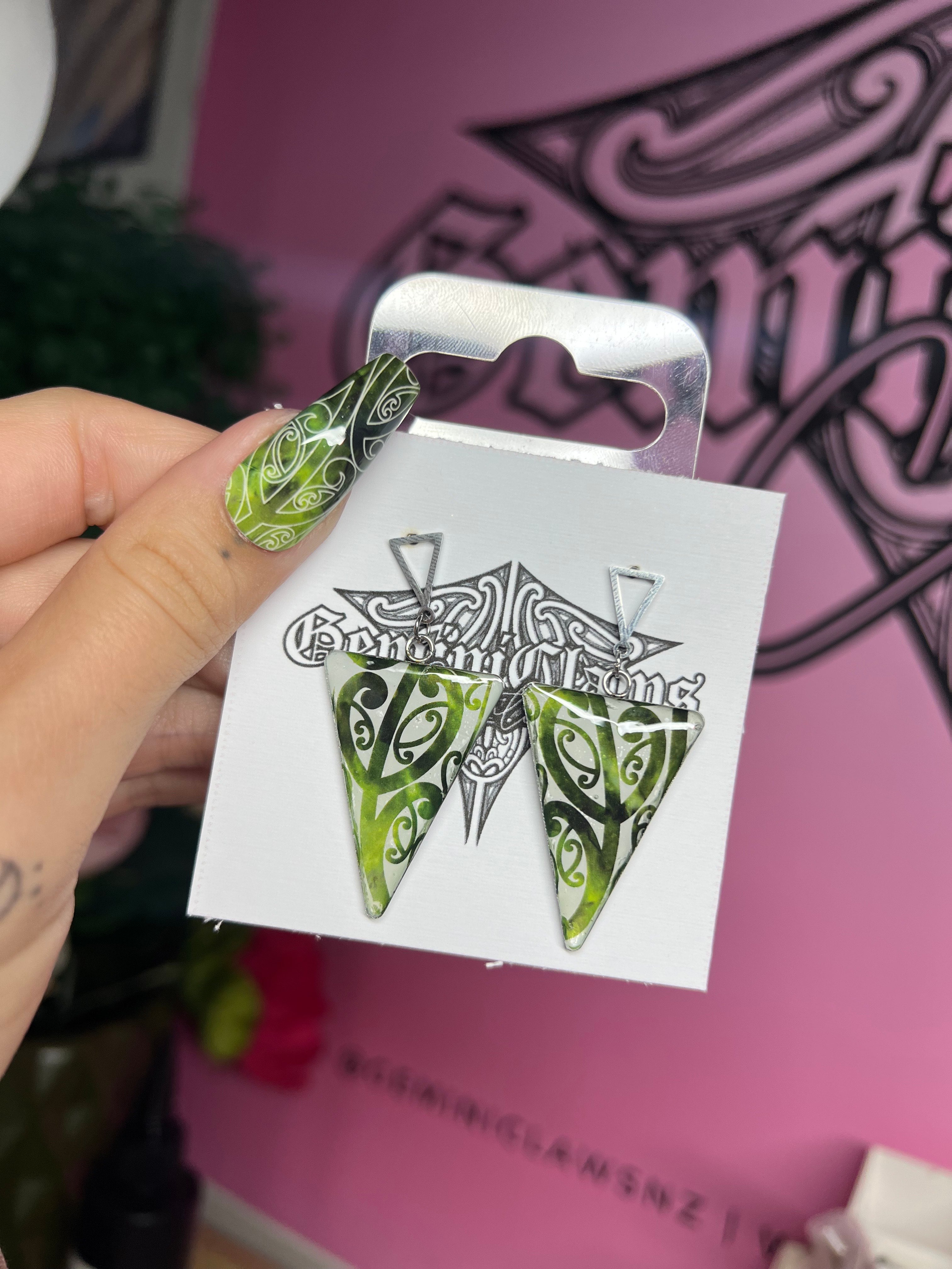 POUNAMU TE AO MĀRAMA NAIL TRANSFER TATTOOS | LIGHT