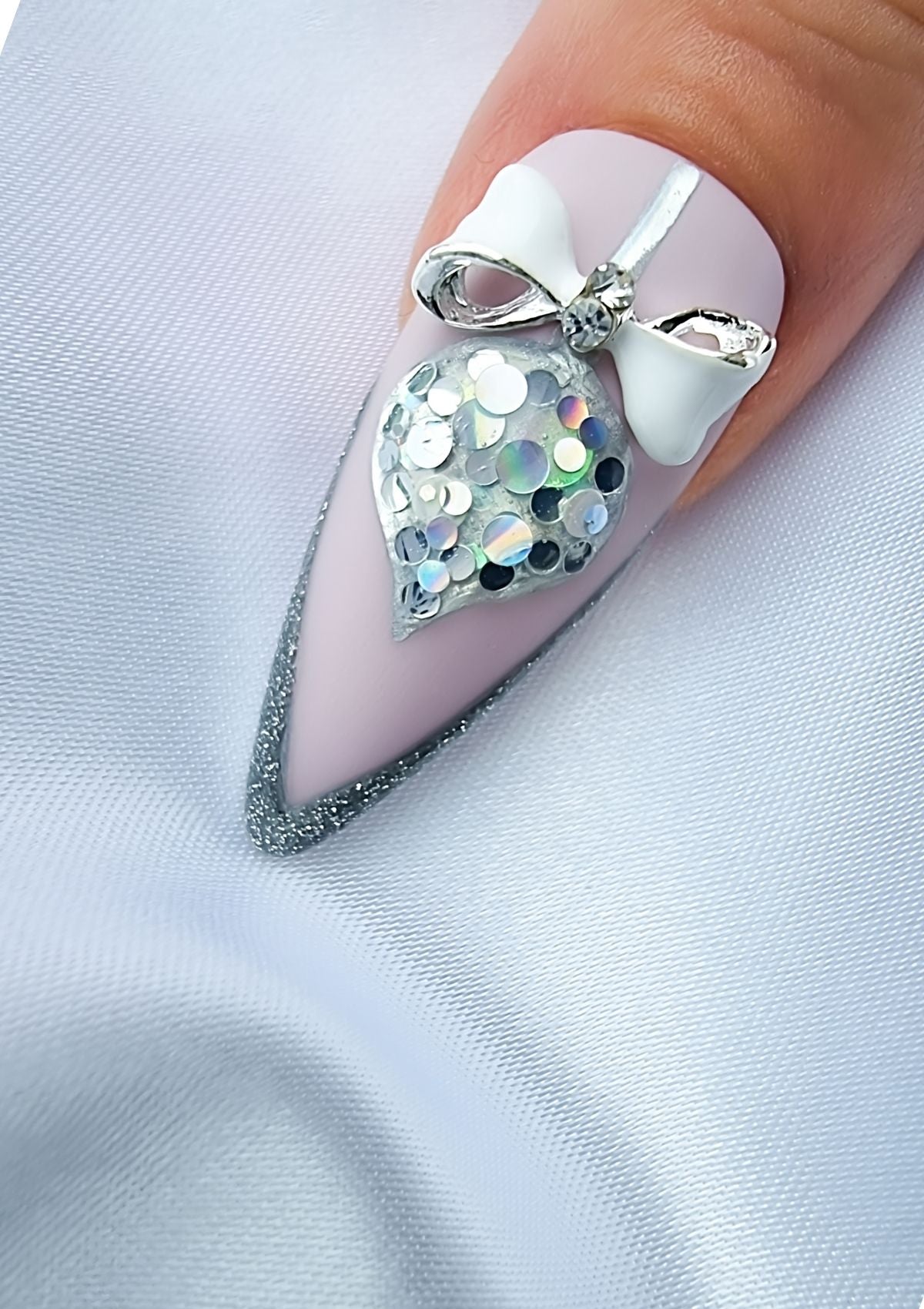 CHRISTMAS NAIL FOILS - MĀNUKA & MISTLETOE - HOLO SILVER