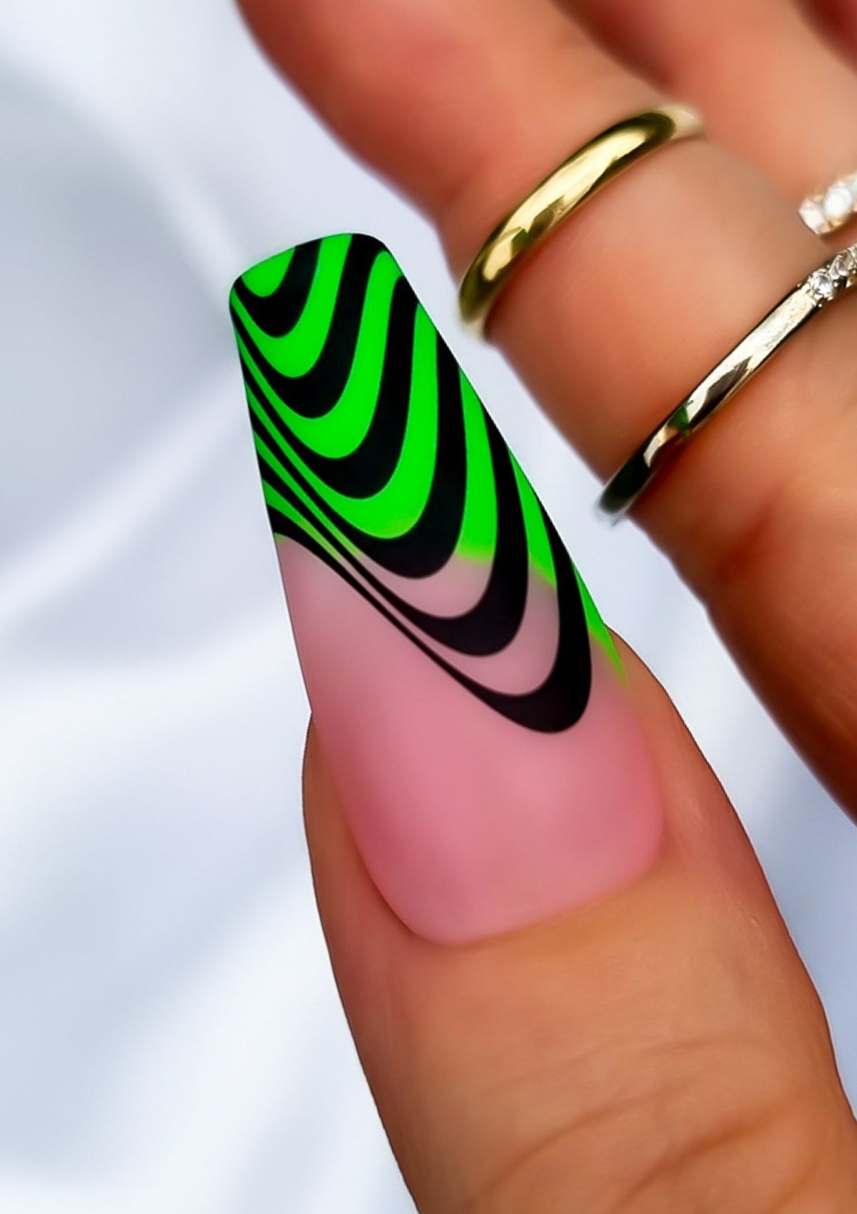 NAIL TRANSFER TATTOOS - TRIP & MIX - BLACK