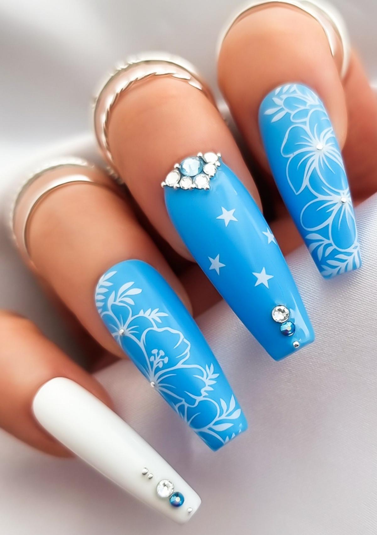 MICRONESIAN NAIL ART KIT