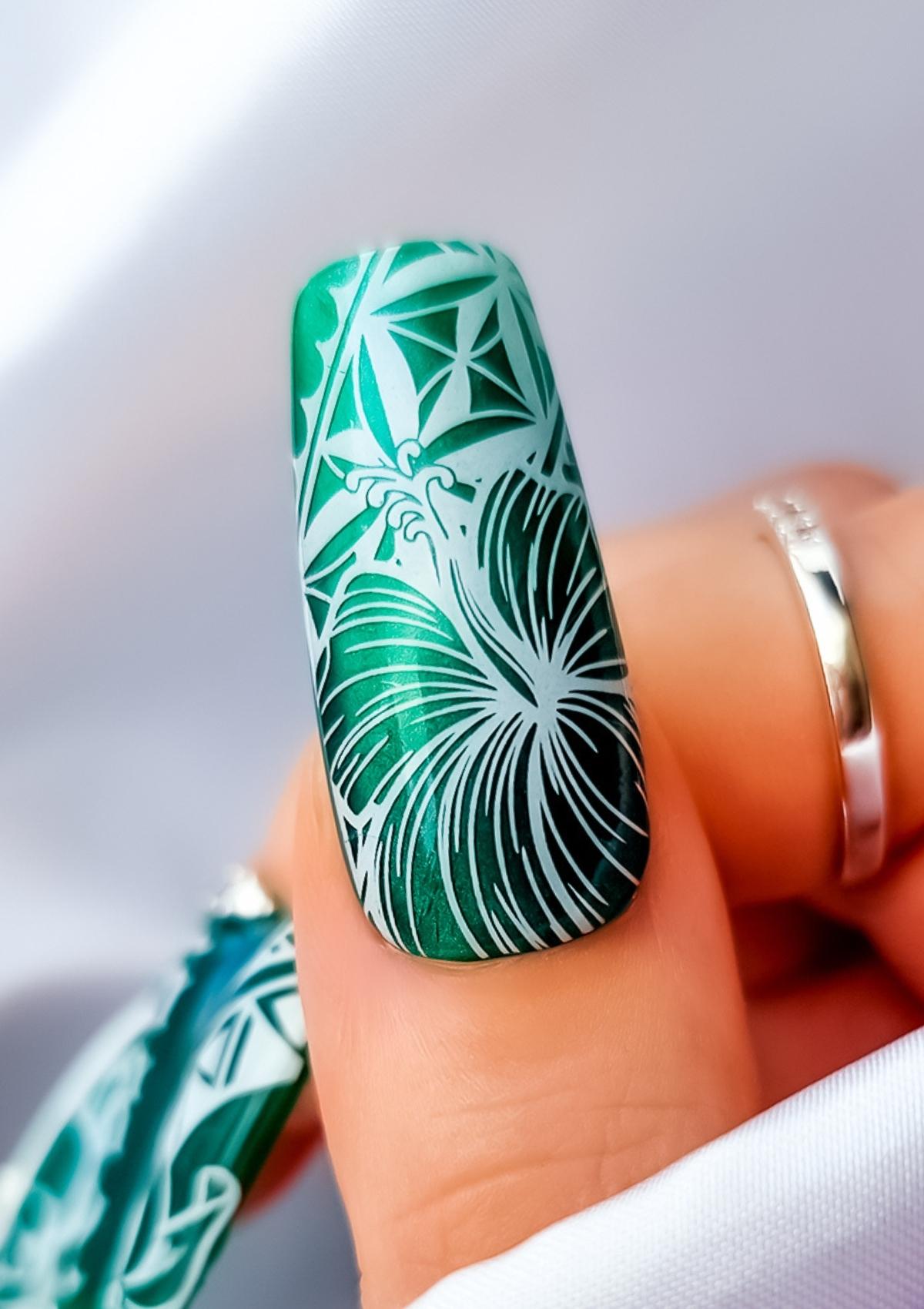 COOK ISLAND NAIL TRANSFER TATTOOS - TIARE - WHITE