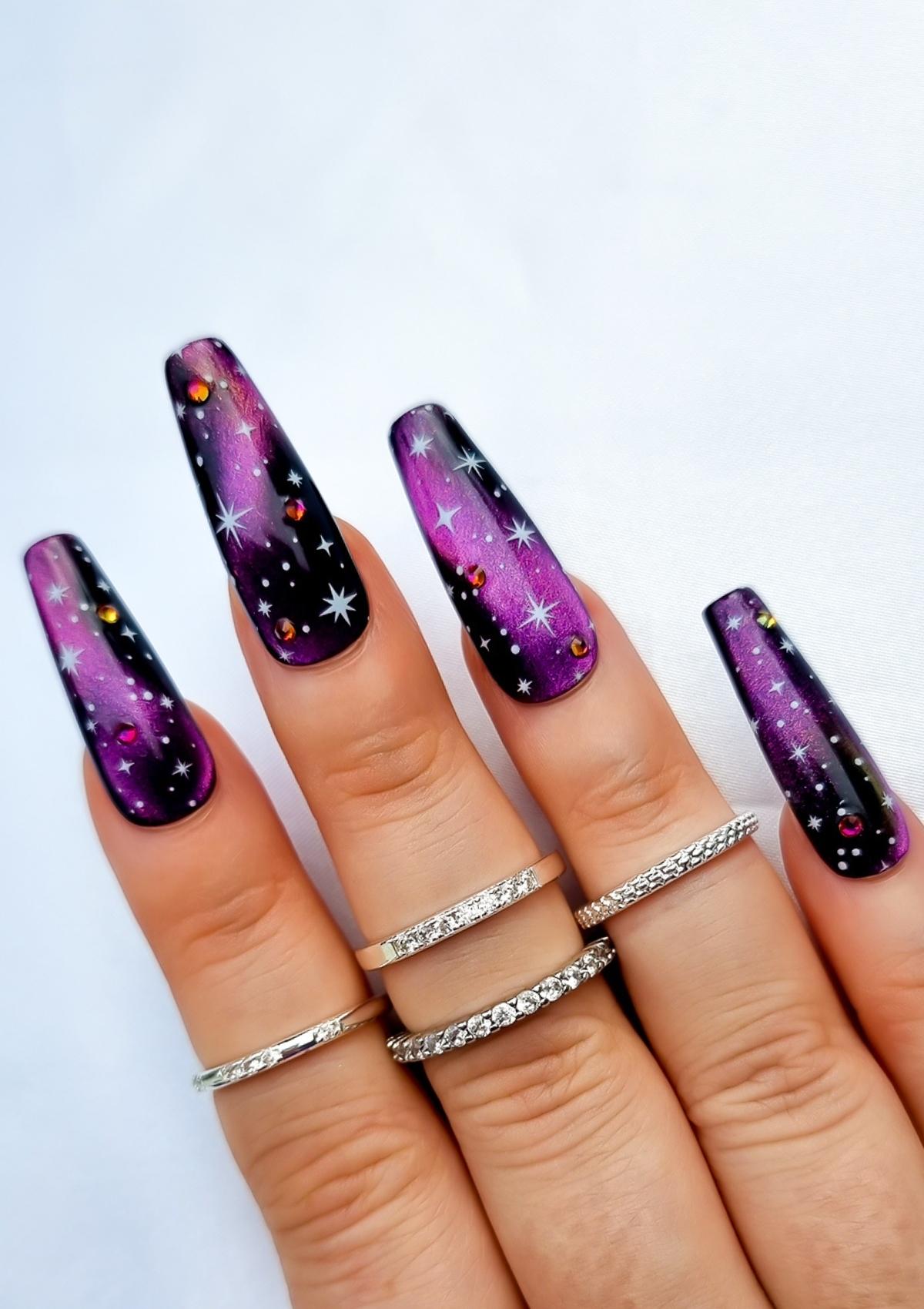 MĀORI NAIL TRANSFER TATTOOS - NGĀ WHETŪ - WHITE