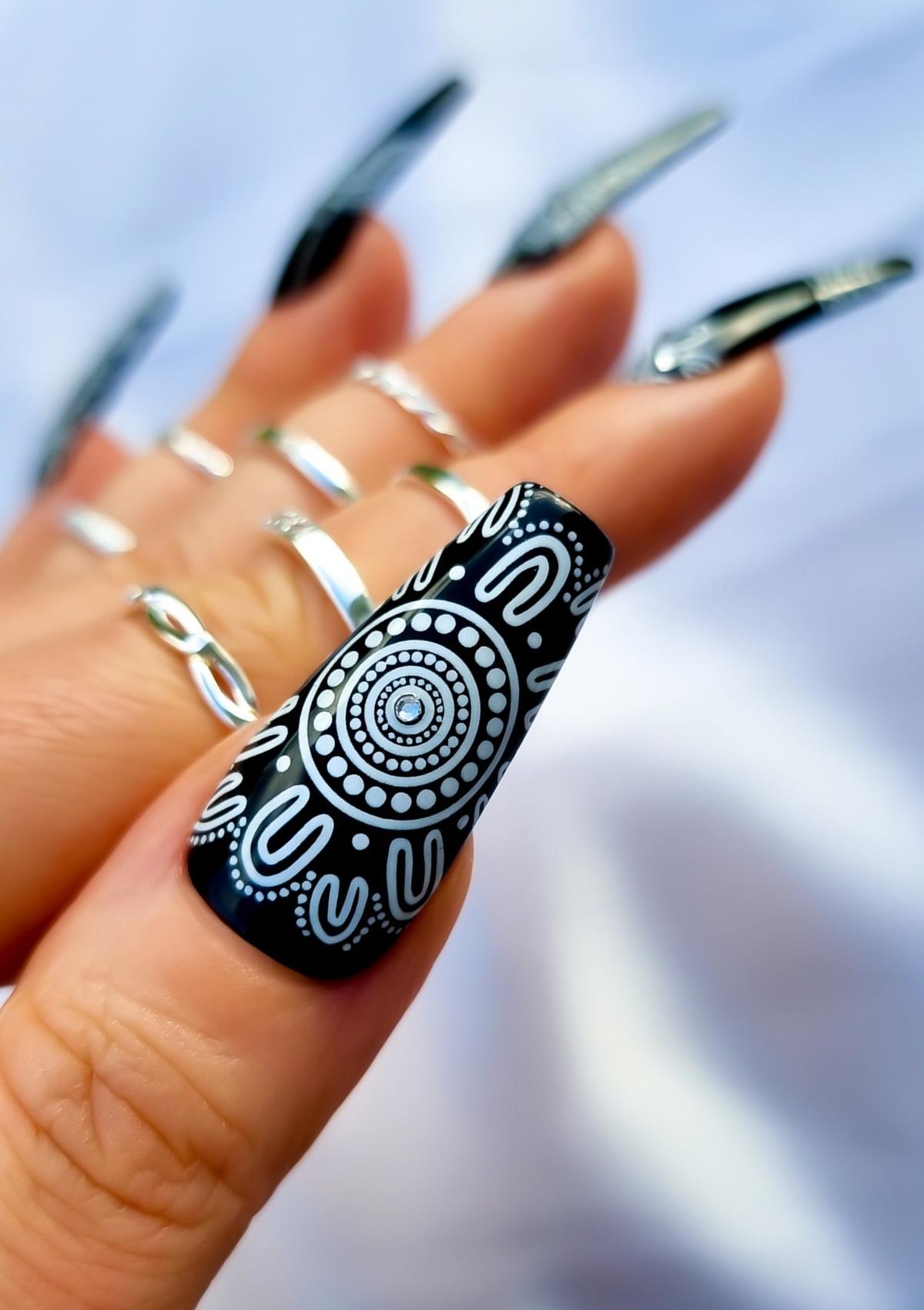 INDIGENOUS AUSTRALIAN NAIL TRANSFER TATTOOS - BELONGING – WHITE